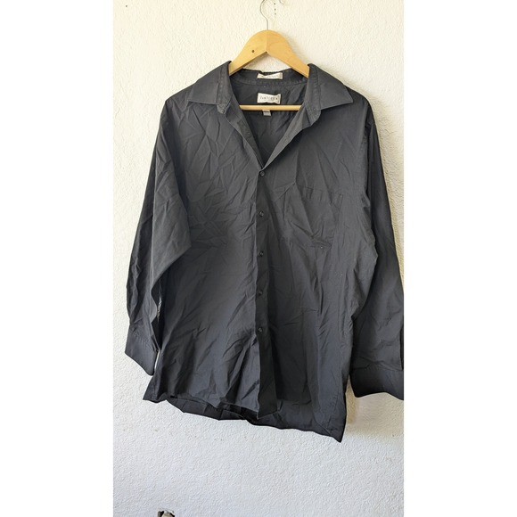 Van Heusen Other - Van Heusen Mens Black Poplin Button Down Shirt Regular Fit Wrinkle Free 17 32/33